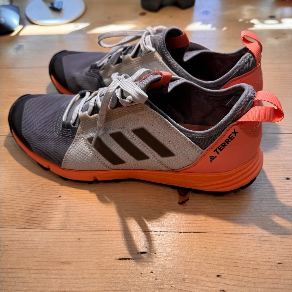 Adidas Women's Terrex 215 Trail Running Shoes Size 9.5 Orange Grey White